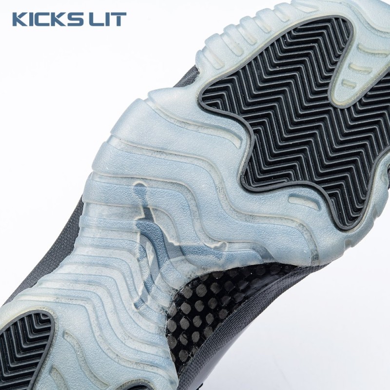 Air Jordan 11 Retro Cap and Gown Men's Air Jordan 11 Retro Cap and Gown Men's