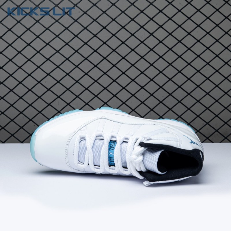 Air Jordan 11 Retro  Air Jordan 11 Retro