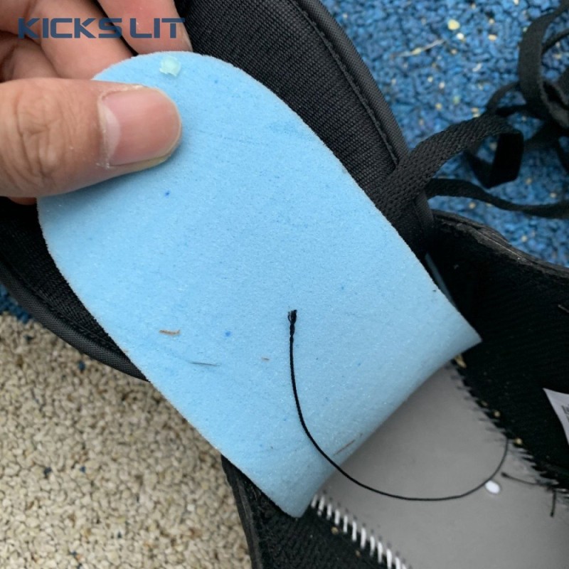 Jordan 1 Retro High Black Metallic Gold (2020) Unisex Jordan 1 Retro High Black Metallic Gold (2020) Unisex