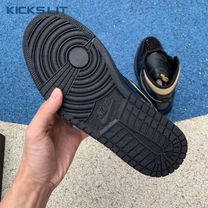 Jordan 1 Retro High Black Metallic Gold (2020) Unisex Jordan 1 Retro High Black Metallic Gold (2020) Unisex