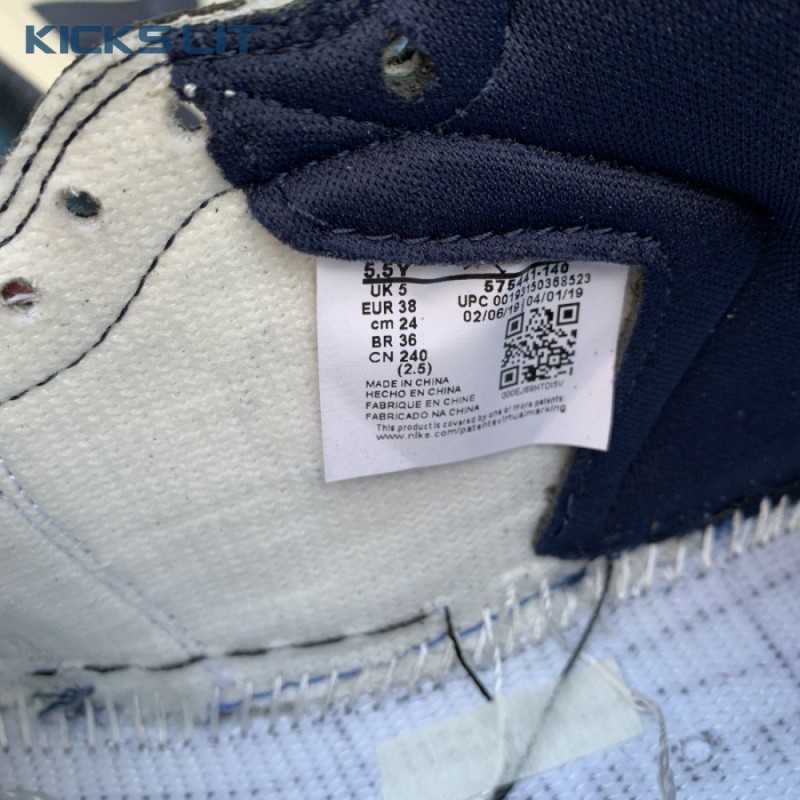 Jordan 1 Retro High Obsidian UNC Unisex Jordan 1 Retro High Obsidian UNC Unisex