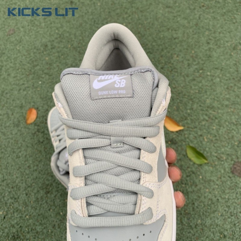 Dunk Low SB 'Summit White' Men's Dunk Low SB 'Summit White' Men's