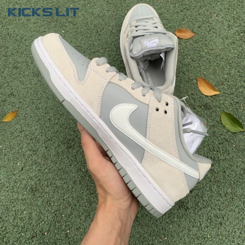 Dunk Low SB 'Summit White' Men's Dunk Low SB 'Summit White' Men's