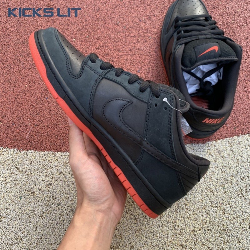 Dunk Low Pro SB 'Black Pigeon' Unisex Dunk Low Pro SB 'Black Pigeon' Unisex