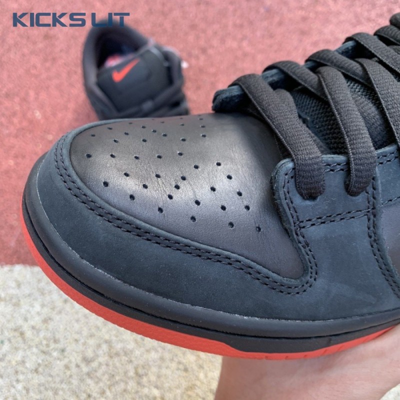 Dunk Low Pro SB 'Black Pigeon' Unisex Dunk Low Pro SB 'Black Pigeon' Unisex