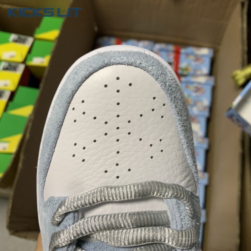 Sean Cliver x Dunk Low SB 'Holiday Special' Men's Sean Cliver x Dunk Low SB 'Holiday Special' Men's