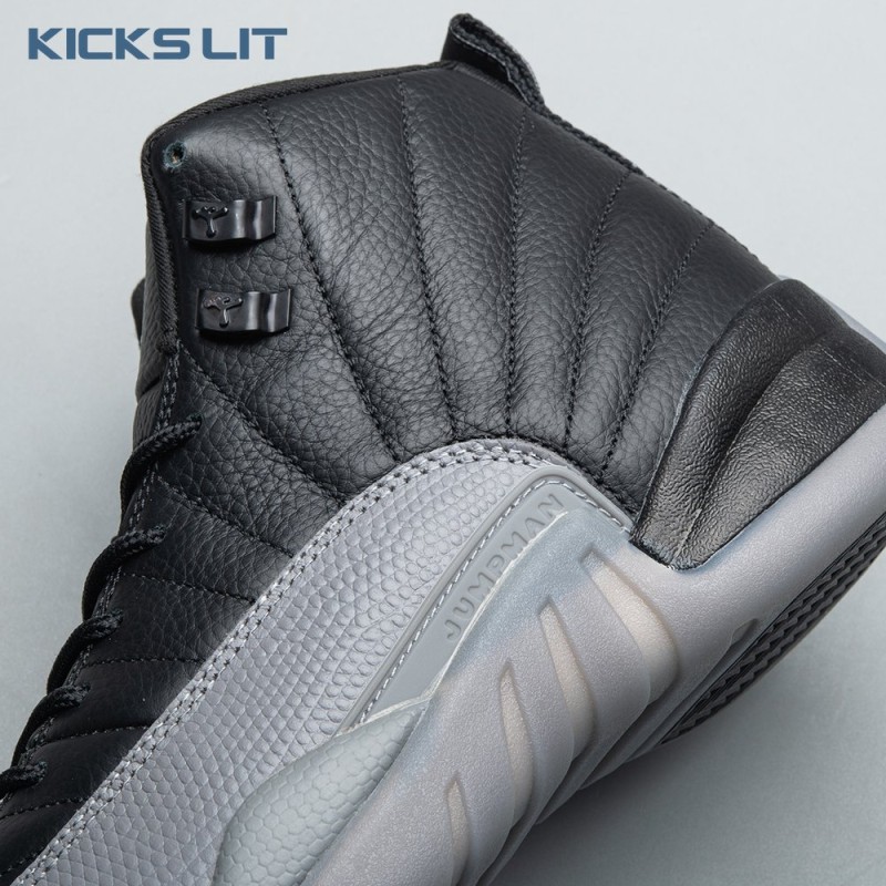 Air Jordan 12 
