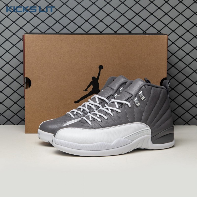 Air Jordan 12 