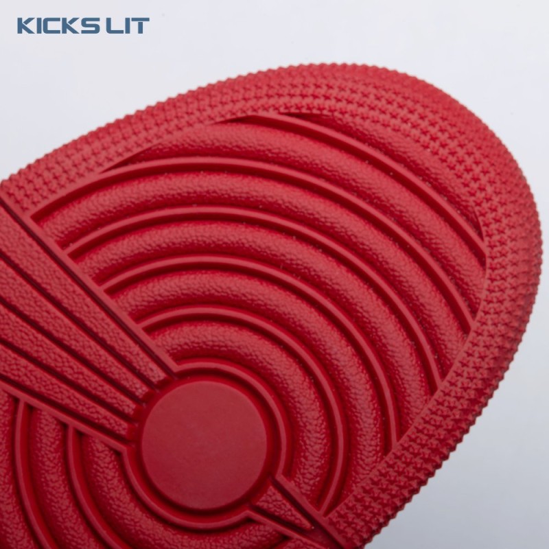 Jordan 1 Retro High OG 'Black Toe Reimagined' DZ5485 106 Unisex Jordan 1 Retro High OG 'Black Toe Reimagined' DZ5485 106 Unisex