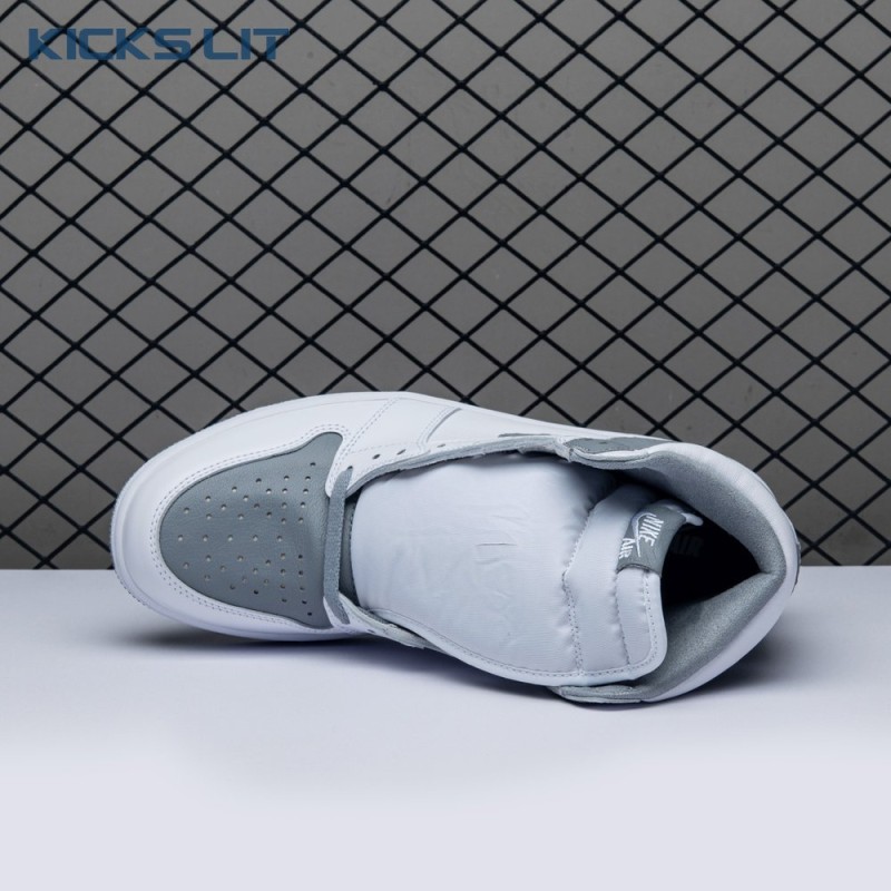 Air Jordan 1 High OG  Air Jordan 1 High OG