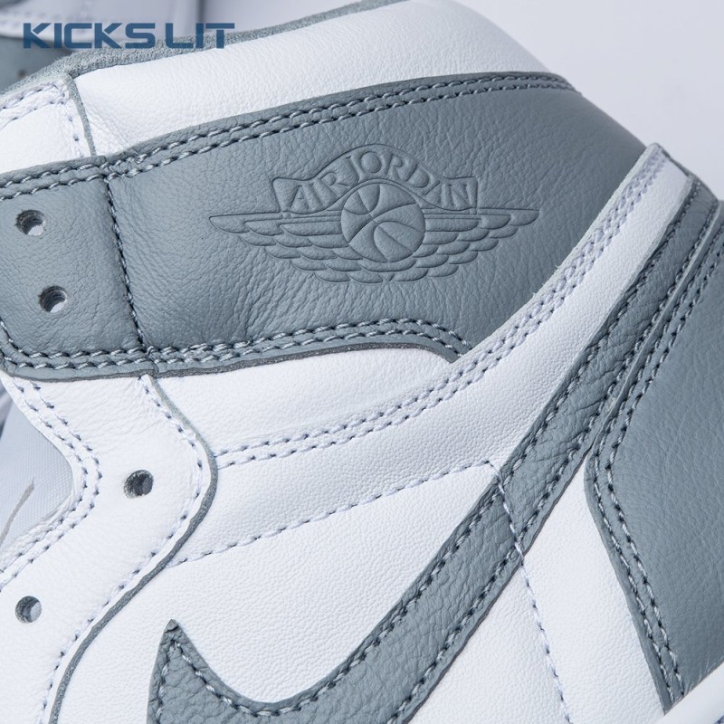 Air Jordan 1 High OG  Air Jordan 1 High OG