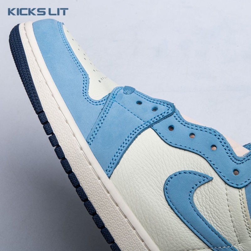 Air Jordan 1 Retro High OG  Air Jordan 1 Retro High OG