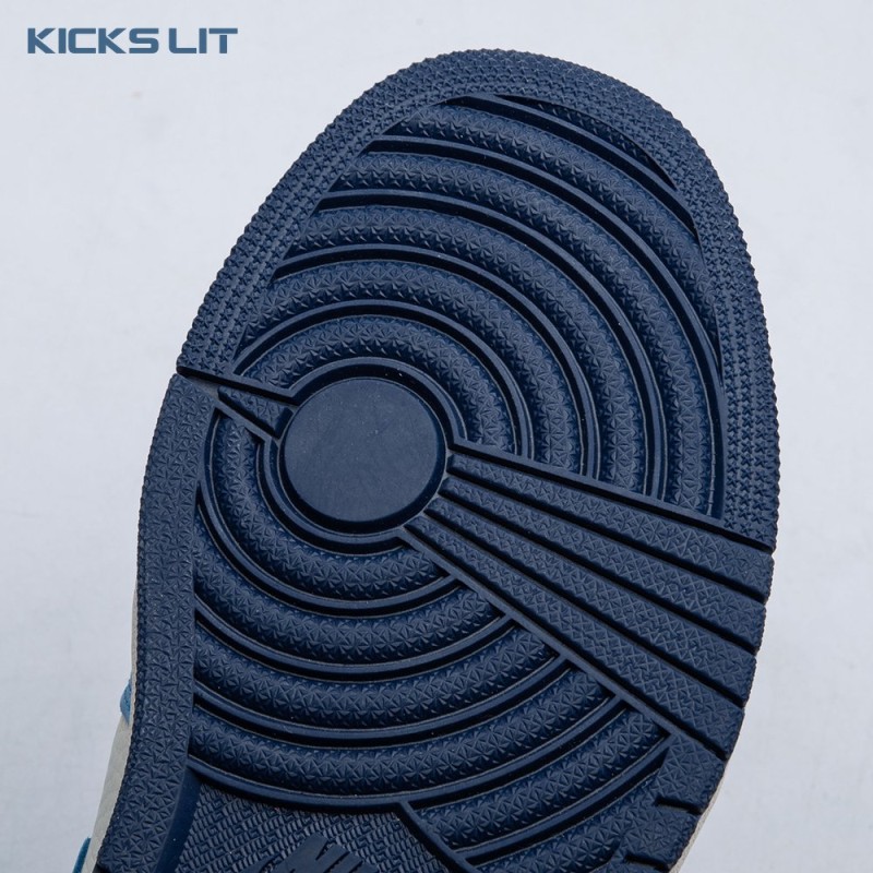 Air Jordan 1 Retro High OG  Air Jordan 1 Retro High OG