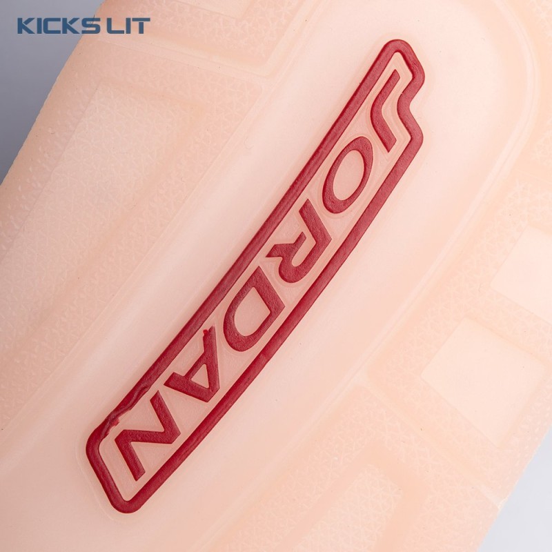 Air Jordan 3 Retro Valentine's Day (2025) HJ0178-600 Unisex