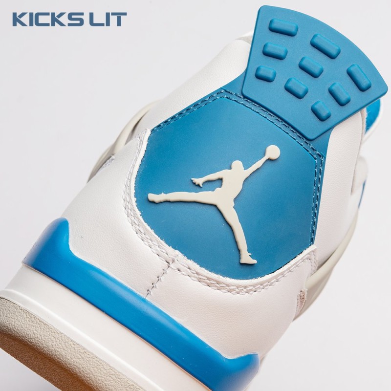 Air Jordan 4 Retro  Air Jordan 4 Retro