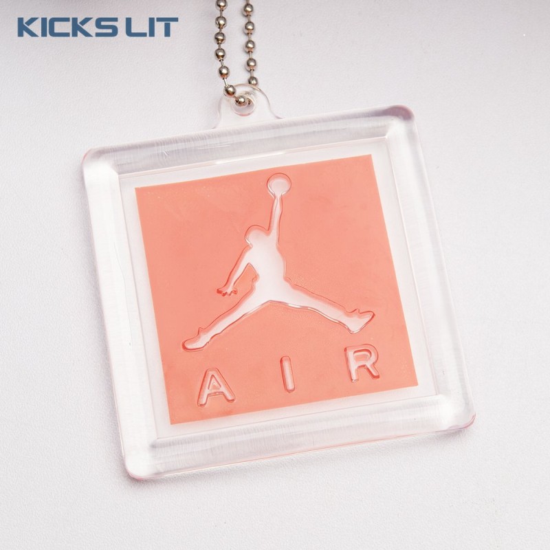 Air Jordan 4 Retro  Air Jordan 4 Retro