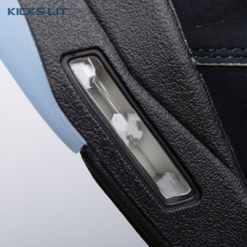 Air Jordan 5 'Black Metallic Reimagined' HF3975 001 Unisex