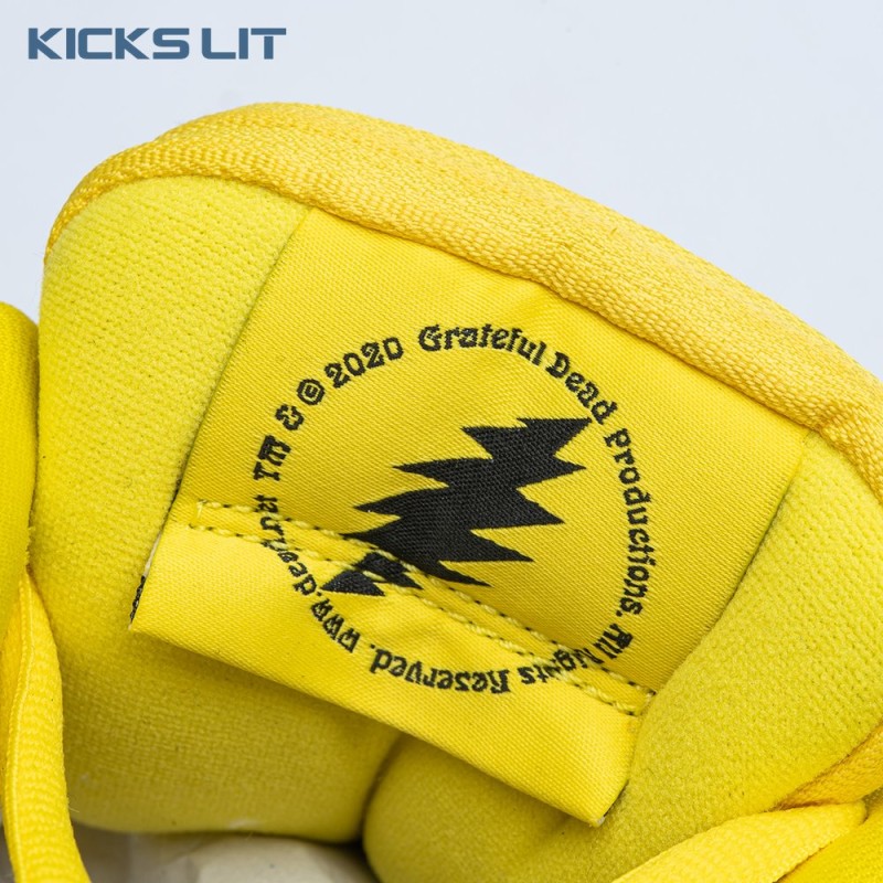 Grateful Dead x Dunk Low SB 'Yellow Bear' Unisex Grateful Dead x Dunk Low SB 'Yellow Bear' Unisex