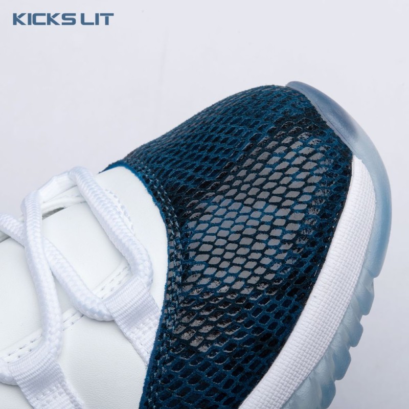 Jordan 11 Retro Low Snake Navy (2019) CD6846-102 Unisex Jordan 11 Retro Low Snake Navy (2019) CD6846-102 Unisex