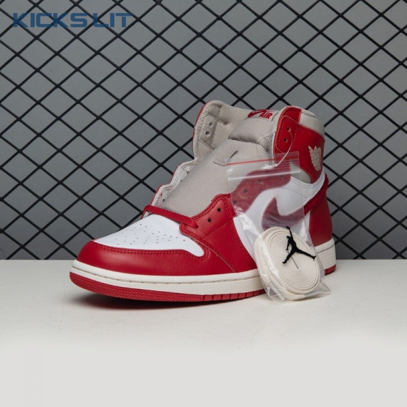 Jordan 1 High OG Newstalgia Chenille DJ4891-061 Unisex Jordan 1 High OG Newstalgia Chenille DJ4891-061 Unisex