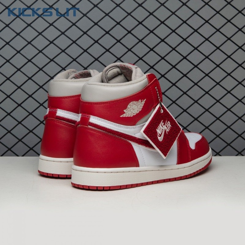 Jordan 1 High OG Newstalgia Chenille DJ4891-061 Unisex Jordan 1 High OG Newstalgia Chenille DJ4891-061 Unisex