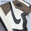 Jordan 1 Retro High Dark Mocha Unisex