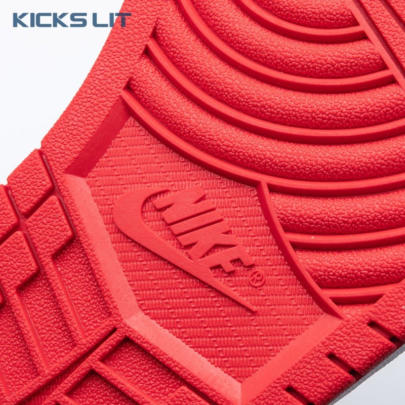 Jordan 1 Retro High OG Satin Bred Unisex Jordan 1 Retro High OG Satin Bred Unisex