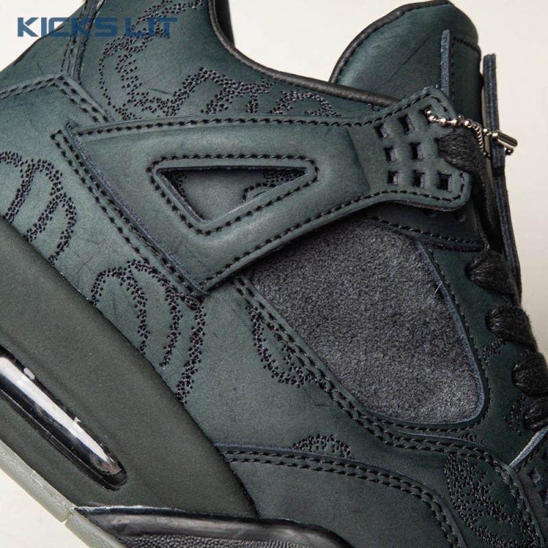 Jordan 4 Retro Kaws Black 930155-001 Men's Jordan 4 Retro Kaws Black 930155-001 Men's