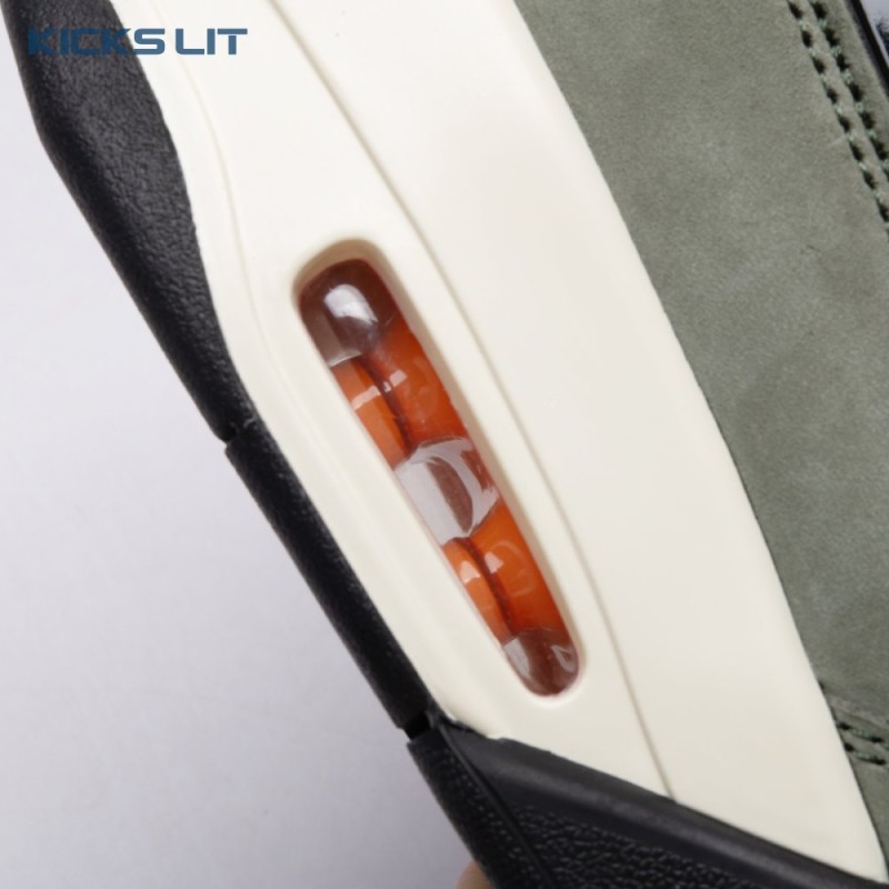 Jordan 4 Retro OG SP Undefeated (2025) IB1519-200 Unisex