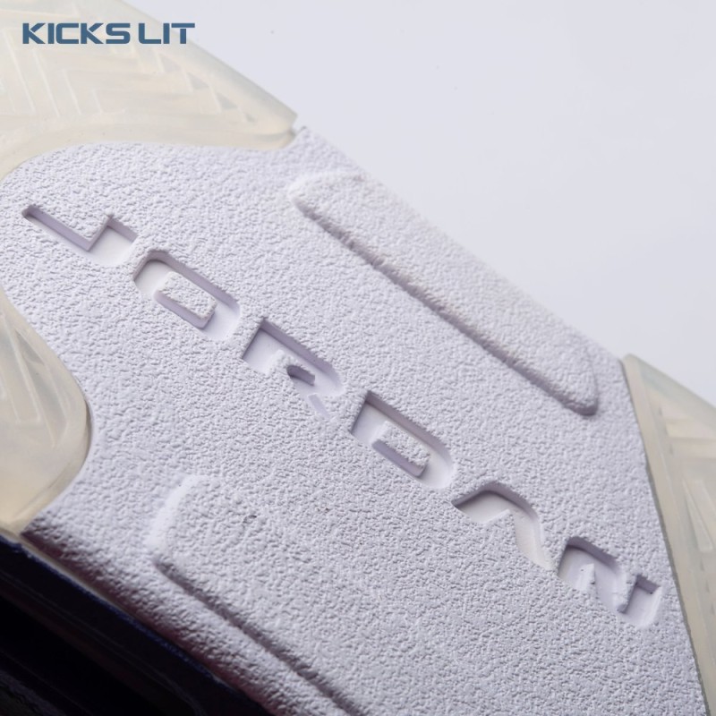 Jordan 5 Retro Grape (2013) 136027-108 Men's Jordan 5 Retro Grape (2013) 136027-108 Men's