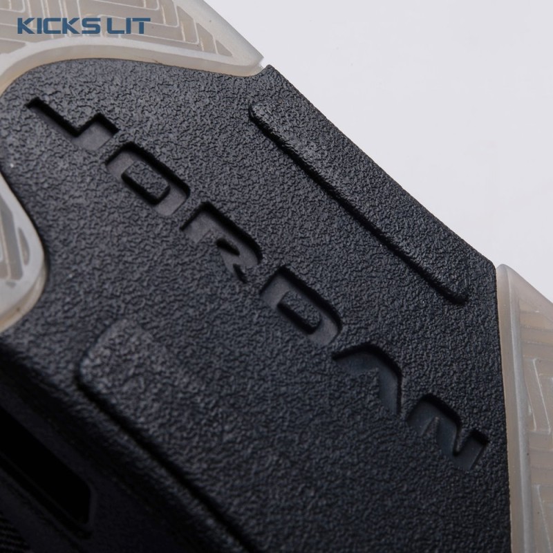 Jordan 5 Retro Plaid (GS) FD4814-008 Unisex Jordan 5 Retro Plaid (GS) FD4814-008 Unisex