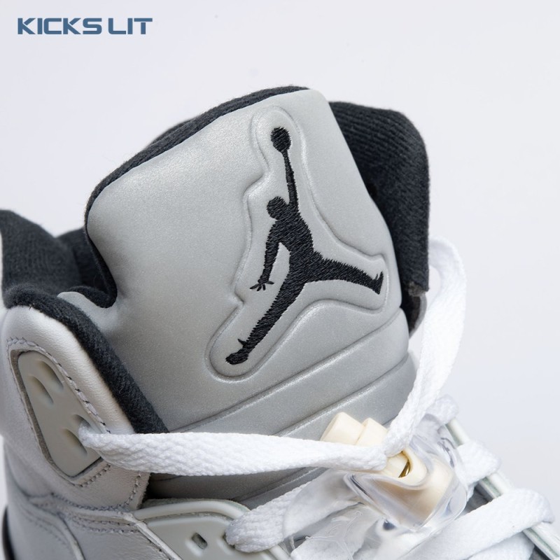 Jordan 5 Retro Reverse Metallic DD0587 110 Men's Jordan 5 Retro Reverse Metallic DD0587 110 Men's