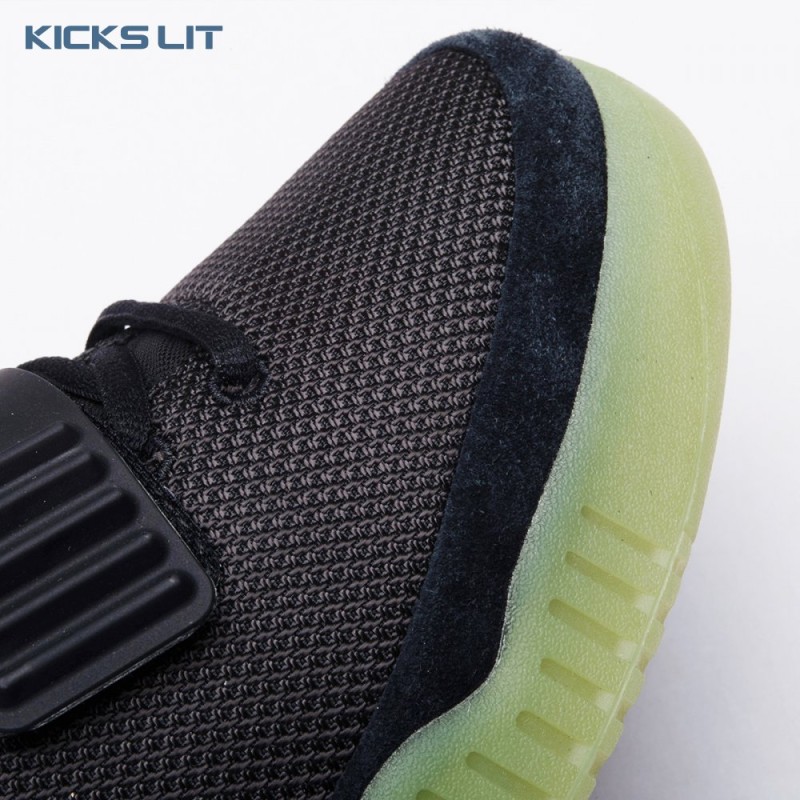 Nike Air Yeezy 2 Solar Red Men's Nike Air Yeezy 2 Solar Red Men's