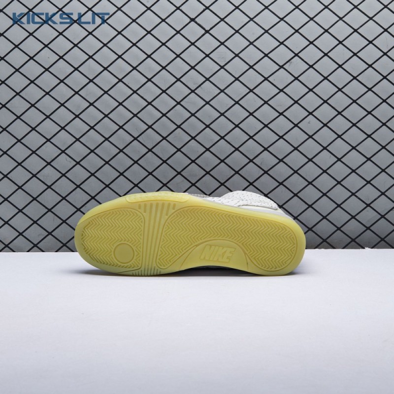 Nike Air Yeezy 2 Pure Platinum Men's Nike Air Yeezy 2 Pure Platinum Men's