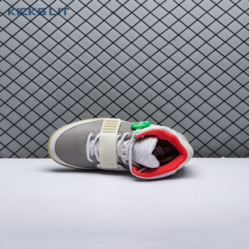 Nike Air Yeezy 2 Pure Platinum Men's Nike Air Yeezy 2 Pure Platinum Men's