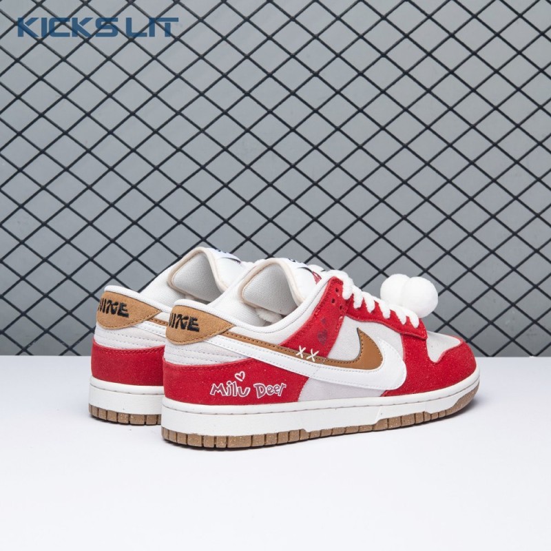 Nike Dunk Low SE Merry Christmas DO9457-112 Unisex