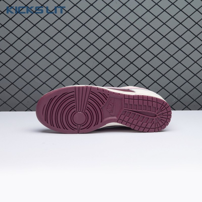 Nike Dunk Low Valentine's Day DR9705-100 Unisex