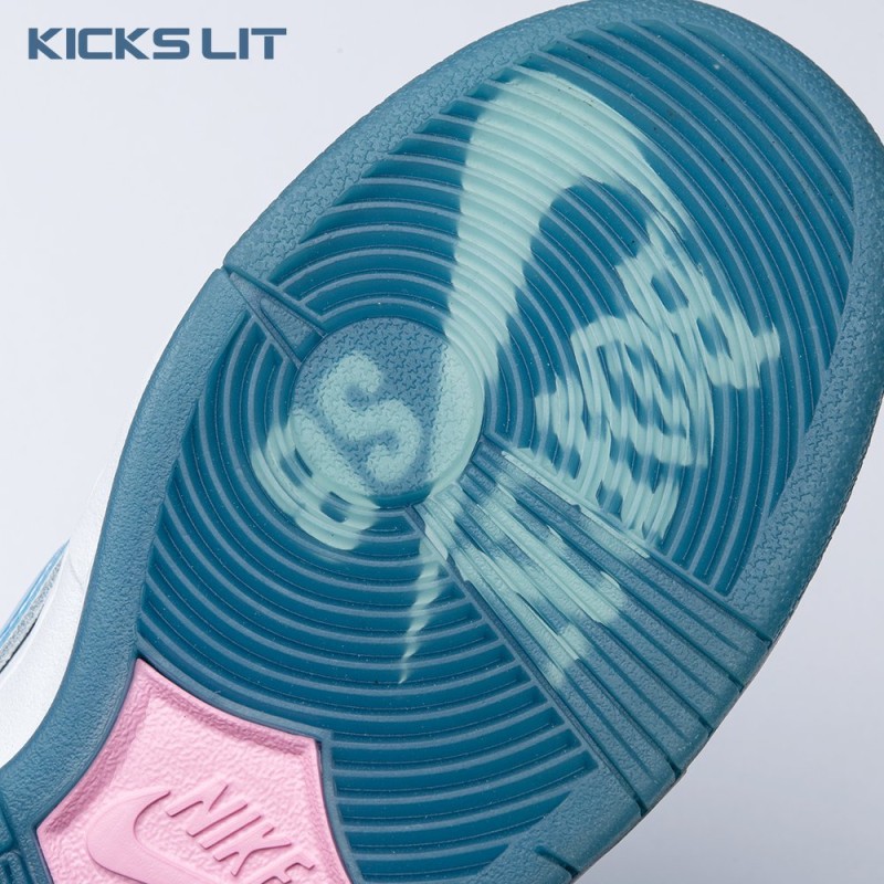 Nike SB Dunk Low Born x Raised One Block At A Time FN7819-400 Unisex