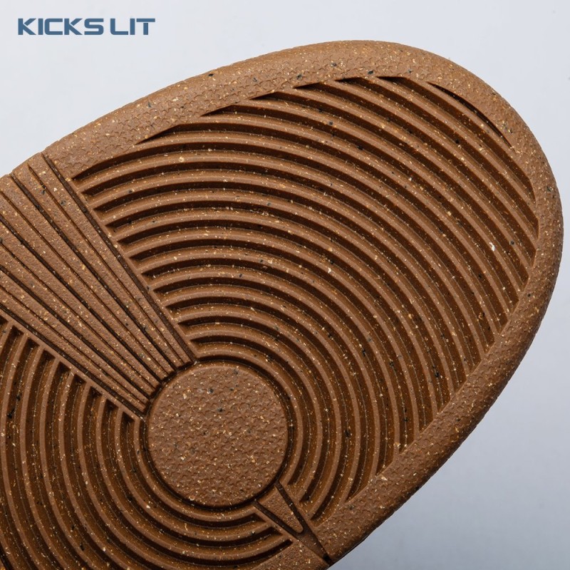 Nike SB Dunk Low Escargot FQ7585 200 Unisex