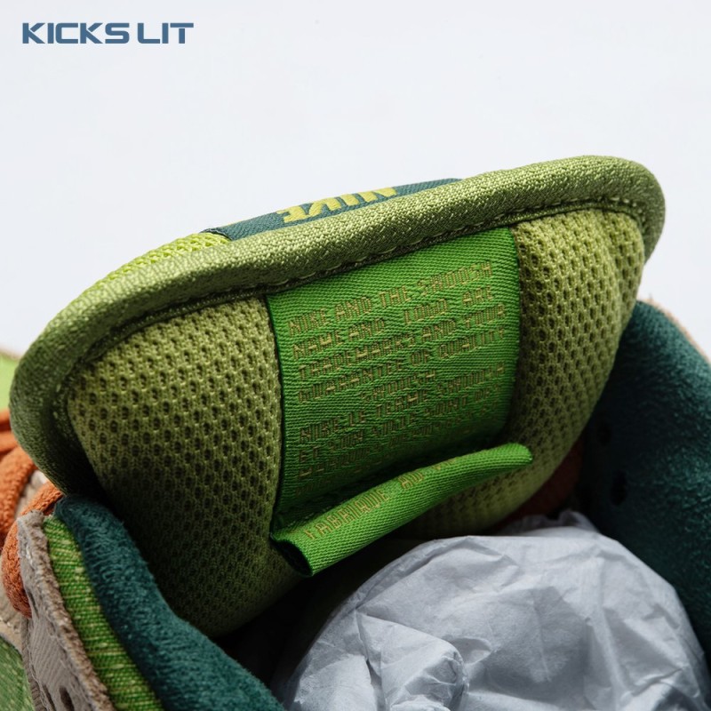 Nike SB Dunk Low Escargot FQ7585 200 Unisex