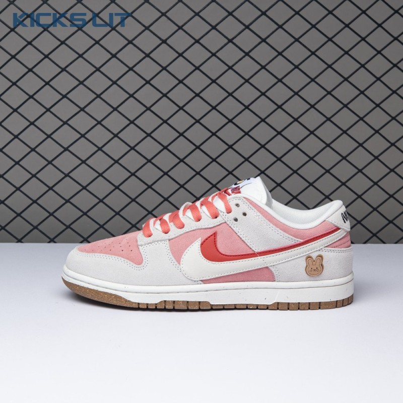 Nike SB Dunk Low SE 85 Double Swoosh Sail Red Pink DO9457-110 Women's Nike SB Dunk Low SE 85 Double Swoosh Sail Red Pink DO9457-110 Women's