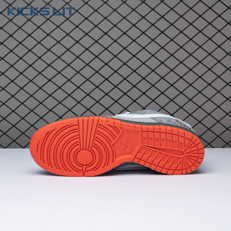 Nike SB Dunk Low Staple NYC Pigeon 304292-011 Unisex Nike SB Dunk Low Staple NYC Pigeon 304292-011 Unisex