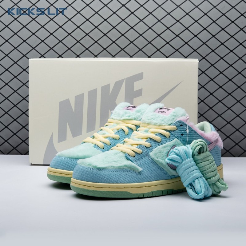 Nike SB Dunk Low 