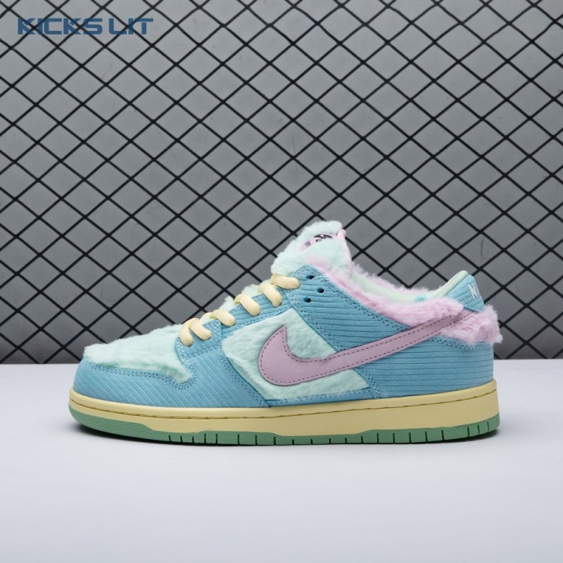 Nike SB Dunk Low 