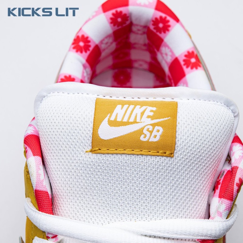 Nike SB Dunk Low Yellow Lobster 313170-137566 Men's Nike SB Dunk Low Yellow Lobster 313170-137566 Men's