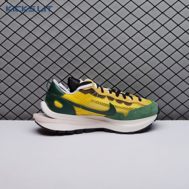 Nike Vaporwaffle Tour Yellow Stadium Green CV1363-700 Unisex Nike Vaporwaffle Tour Yellow Stadium Green CV1363-700 Unisex