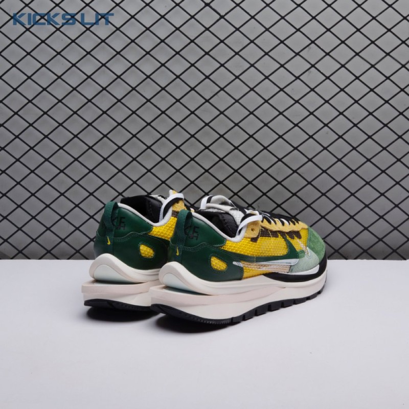 Nike Vaporwaffle Tour Yellow Stadium Green CV1363-700 Unisex Nike Vaporwaffle Tour Yellow Stadium Green CV1363-700 Unisex