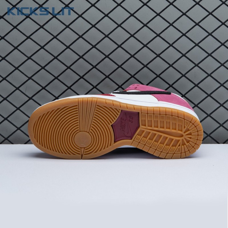 Nk SB Dunk Low  36-47.5 Nk SB Dunk Low  36-47.5