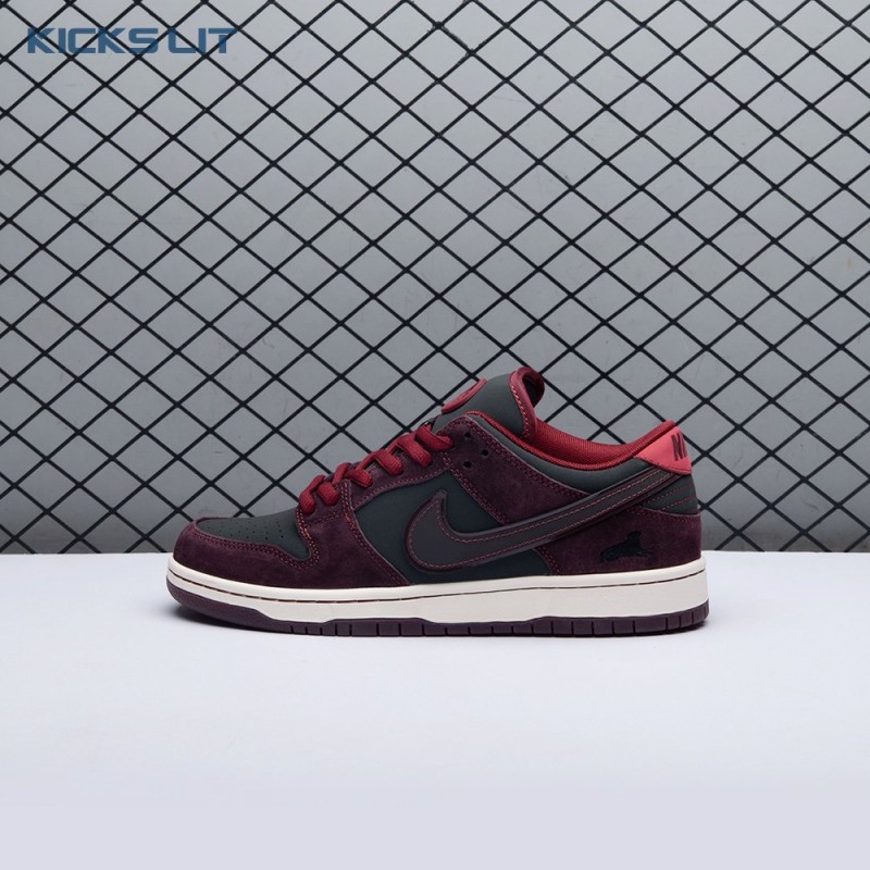 Riot Skateshop Nike SB Dunk Low FZ1289-200 Unisex Riot Skateshop Nike SB Dunk Low FZ1289-200 Unisex