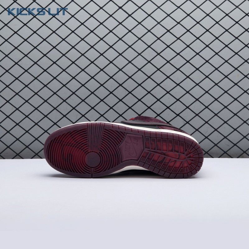 Riot Skateshop Nike SB Dunk Low FZ1289-200 Unisex Riot Skateshop Nike SB Dunk Low FZ1289-200 Unisex